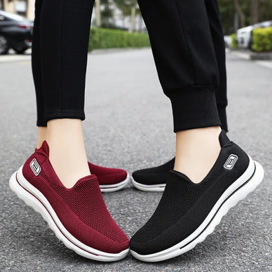 Unisex Breathable Sneakers - Lightweight Non-Slip Tennis Shoes for Women & Men
