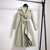  Trench coat styled for spring/autumn outfit 
